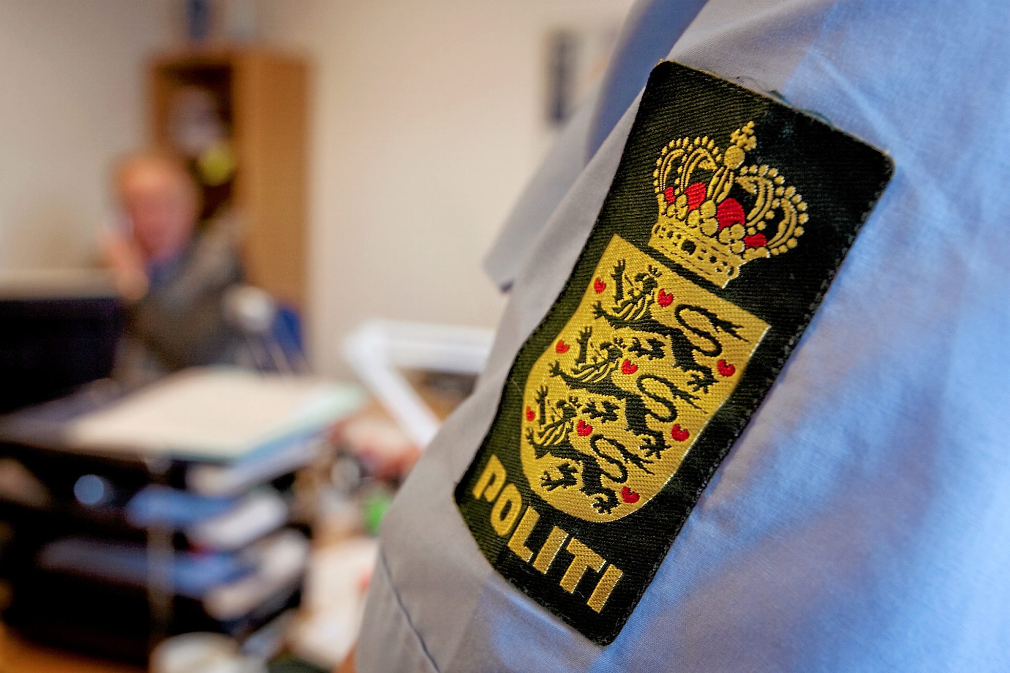 Politiets autoritet er blevet misbrugt flere gange af svindlere, der kontakter ældre per telefon. Politiet opfordrer til, at man ikke udleverer personlige informationer til ukendte personer.