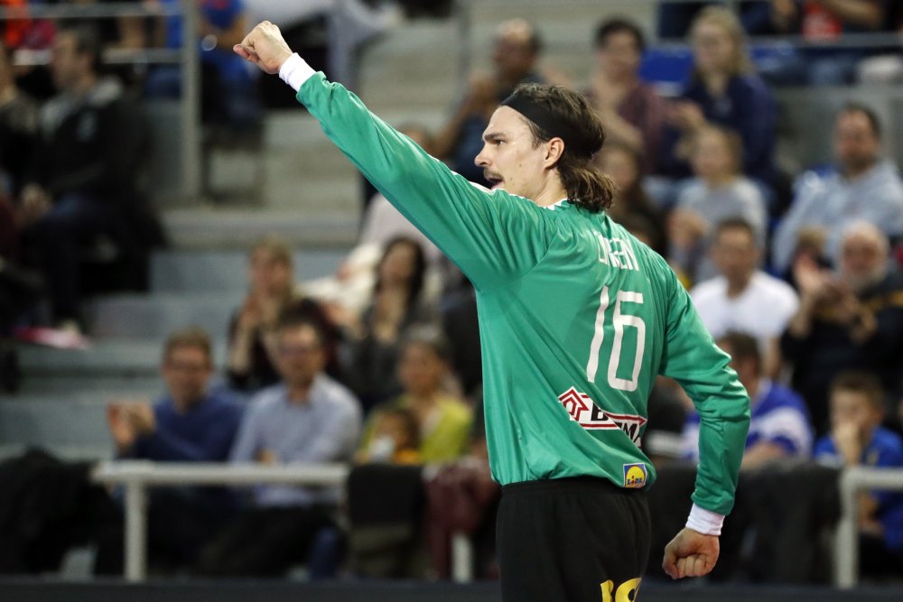 Det danske herrelandshold i håndbold besejrede Norge med to mål i første kamp i Golden League i Frankrig.