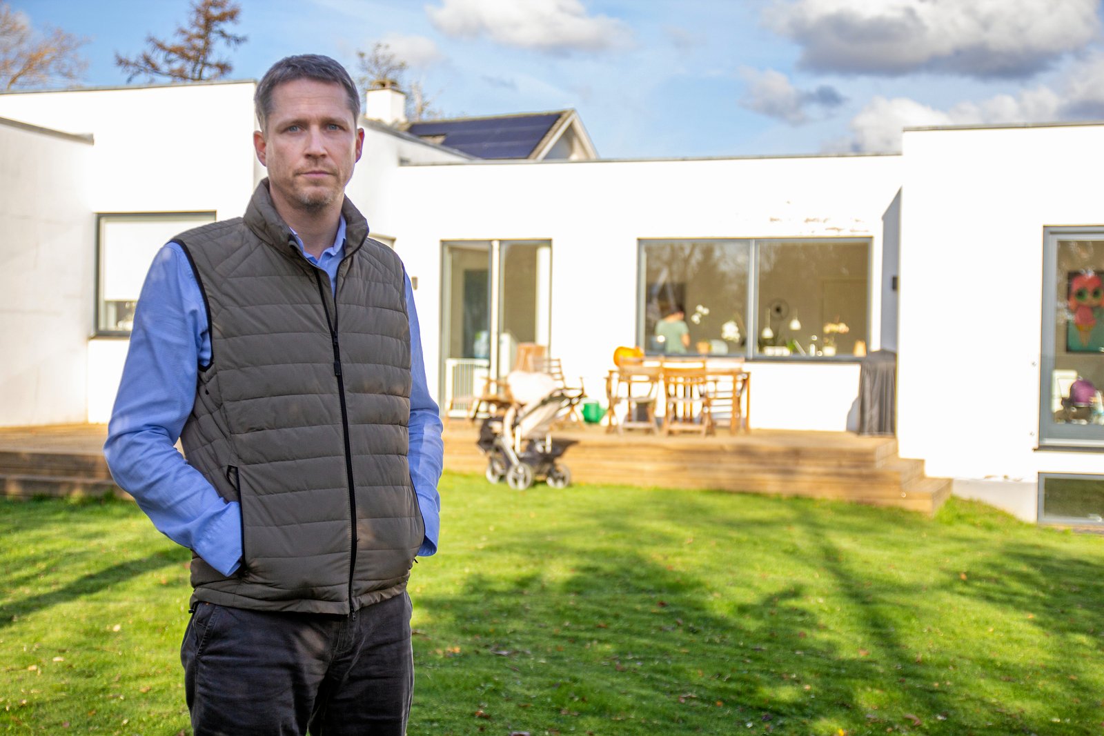 Efter at have stævnet Dahl Wulf A/S er Mikkel Westenholz mødt med en politianmeldelse for afpresning, trusler og injurier