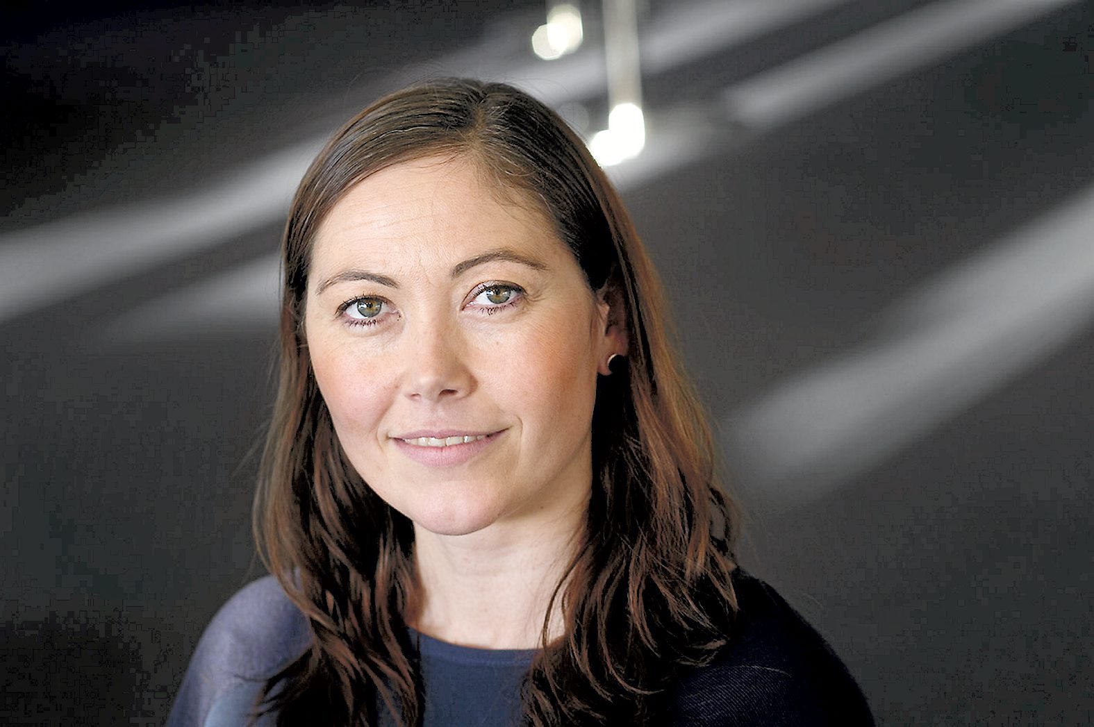 Louise Lecanda og Andreas Østergaard ejer den mark, som et storstilet boligprojekt skal ligge på i Jystrup, hvis det får grønt lys. - Vi er begge engagerede i byen, og vil gerne gøre noget godt for den, siger jordejeren.