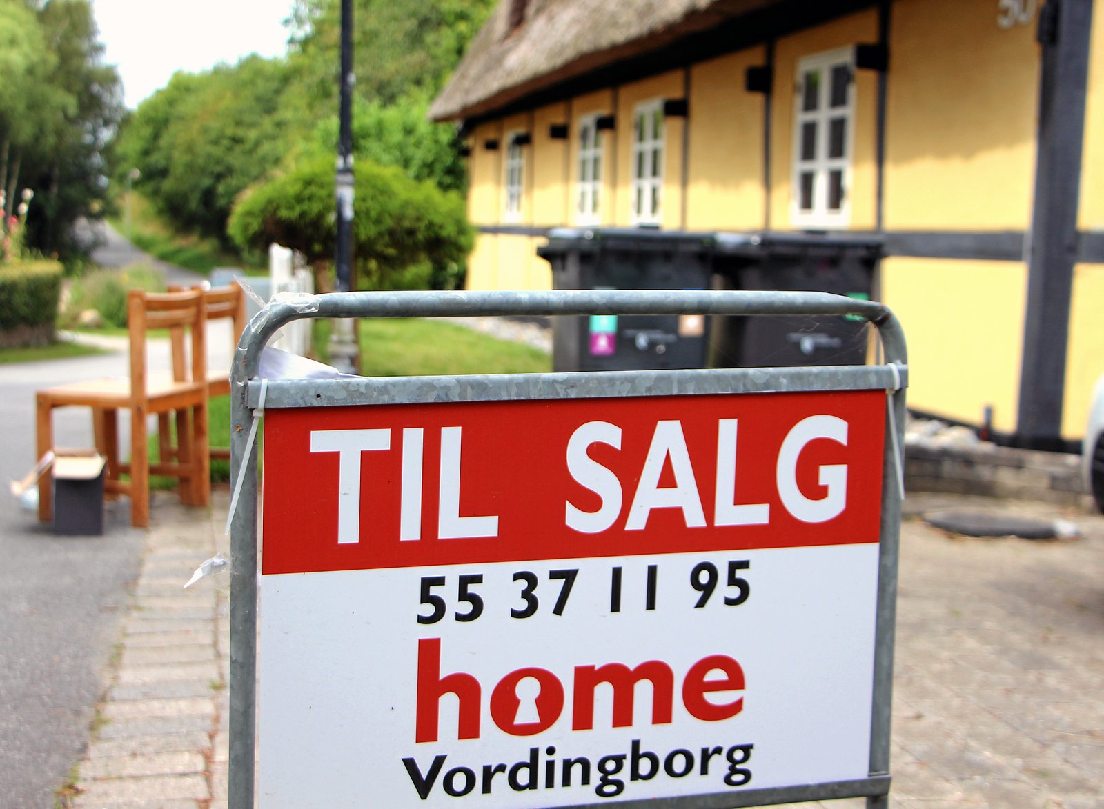 Det er primært i kommunerne omkring hovedstaden, at salgspriserne for villaer og rækkehuse er steget, men der er undtagelser.