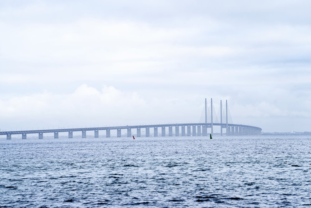 Onsdag fylder Øresundsbroen 20 år, men aftalen om en fast forbindelse over Øresund blev indgået i marts 1991.