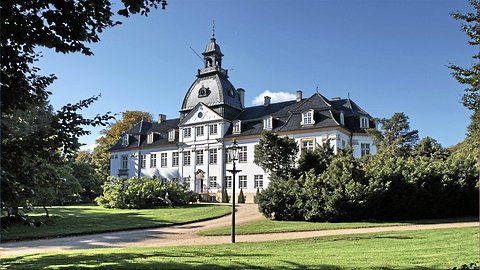 En dag med picnic og rundvisning på Charlottenlund Slot