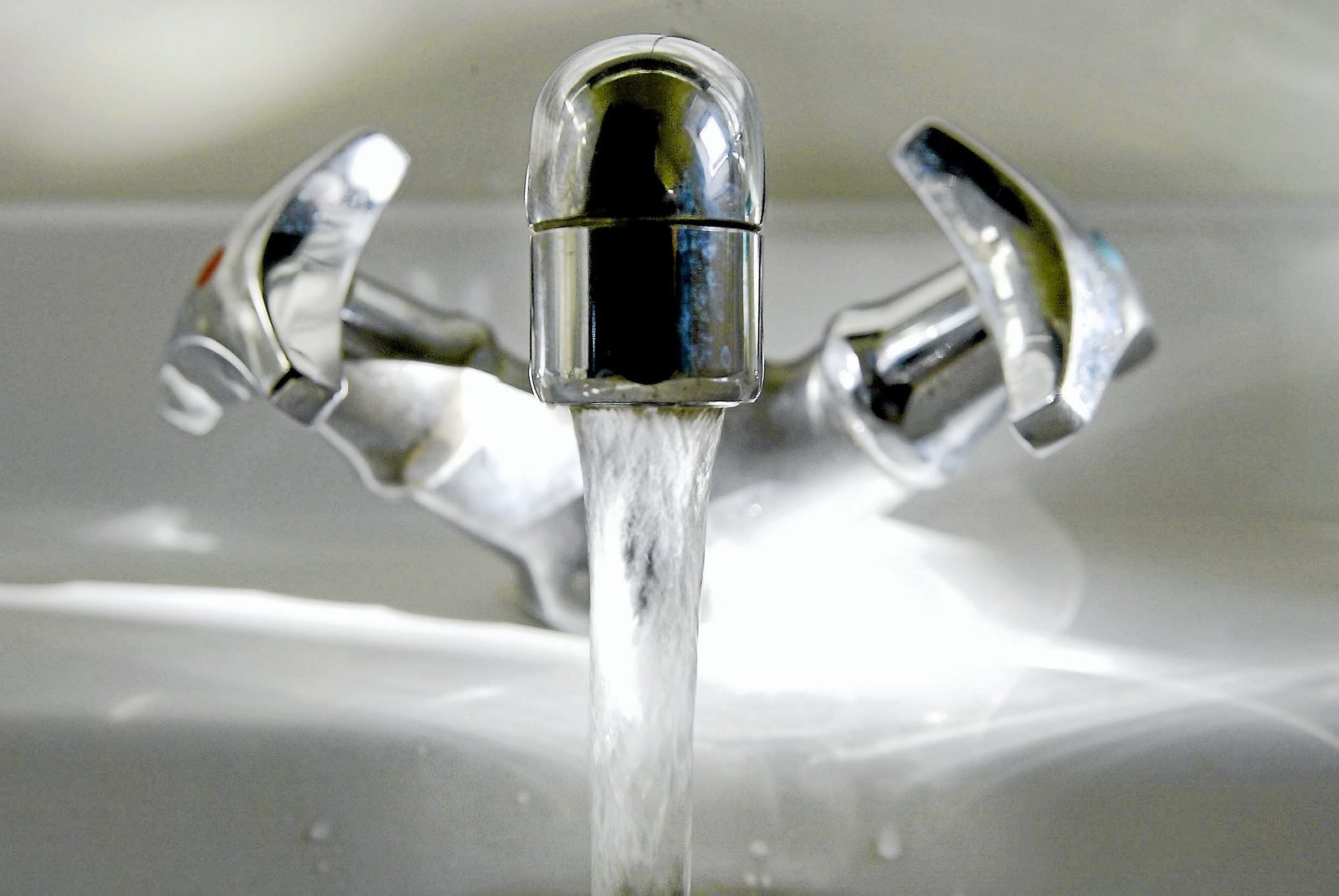 Status tirsdag morgen er, at du stadig ikke kan drikke vandet direkte fra hanen i Fredensborg, Nivå og Humlebæk.