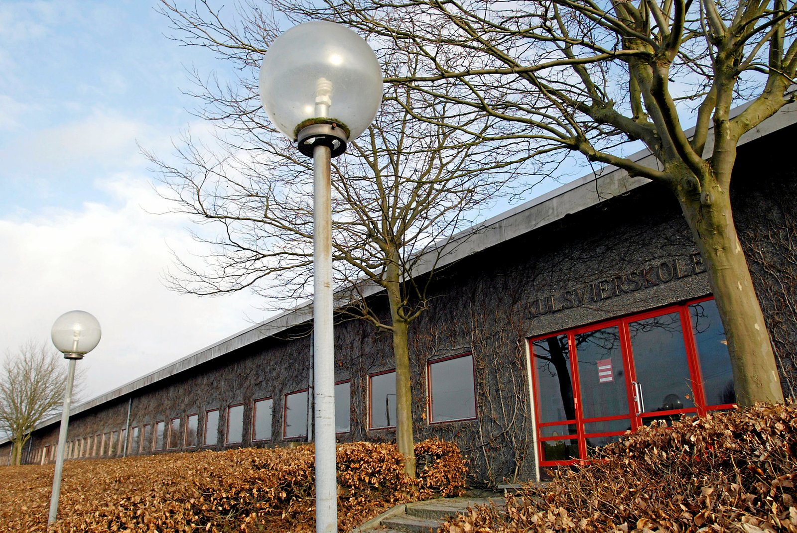 Grønnevang Skoles afdeling Jespervej skal renoveres efter fund af både skimmelsvamp og Pcb