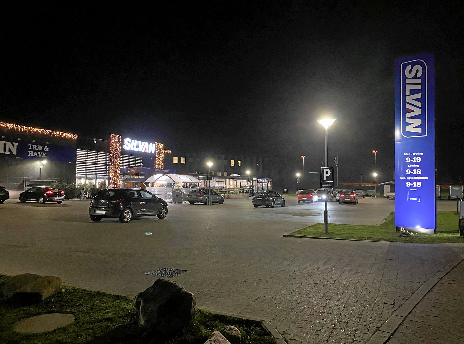 Det nye udleverings­sted skal mindske trængslen op til jul