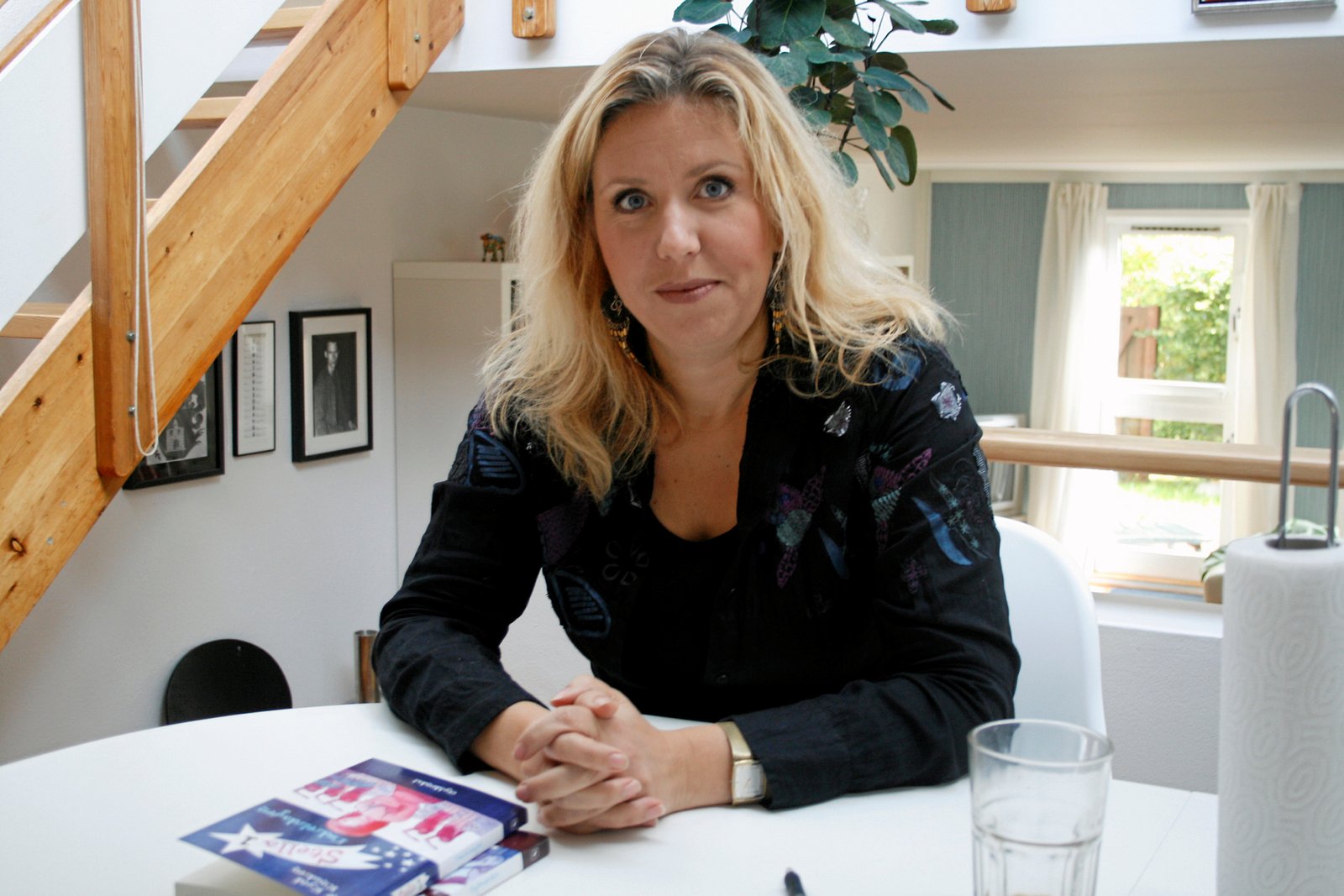 Men Line Kyed Knudsen vil se serien "Chosen" først, før hun vil tale om et eventuelt plagiat