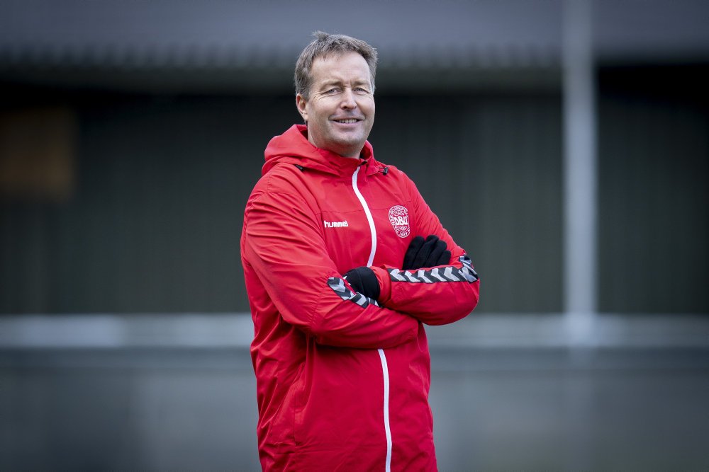 Belgien har et komplet fodboldlandshold, mener Kasper Hjulmand, som vil forsøge at tage kontrol i udekampen.