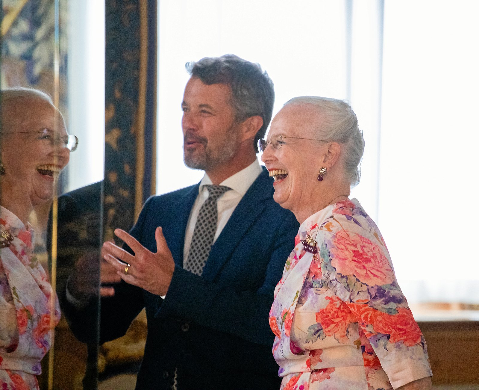 Det Nationalhistoriske Museum på Frederiksborg Slot forlænger særudstillinger og byder digitalt indenfor i Gensyn med DR's Julekalendere