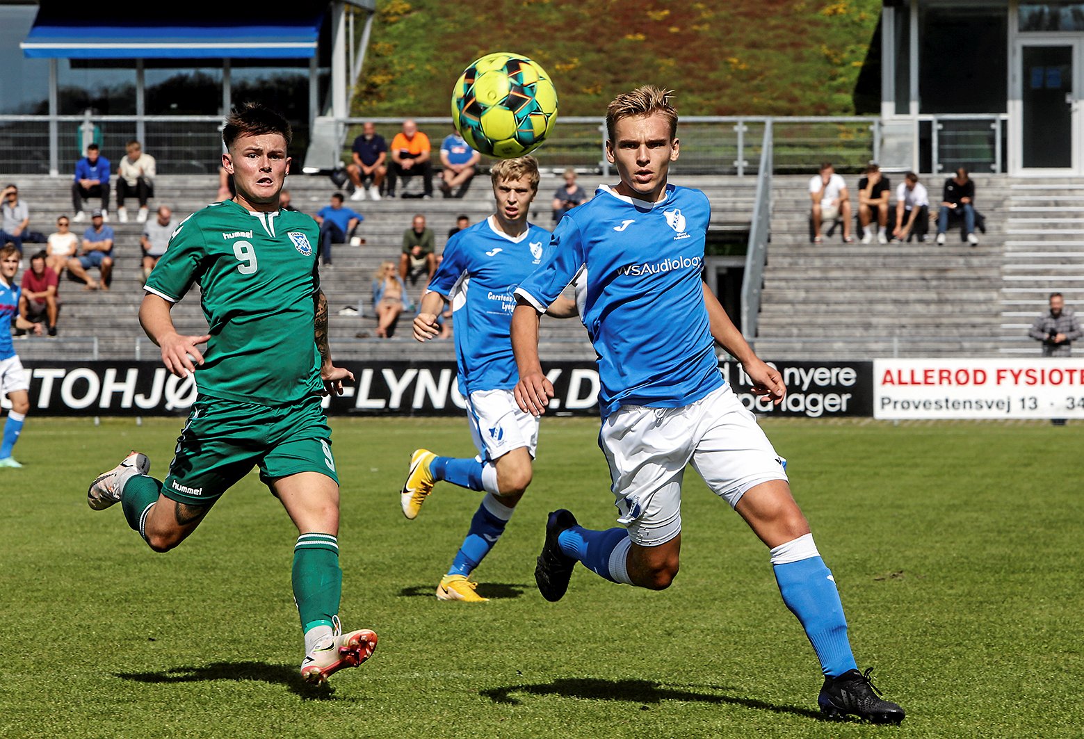 Nichlas Vesterbæk (th.) er tilbage i FC Helsingør.