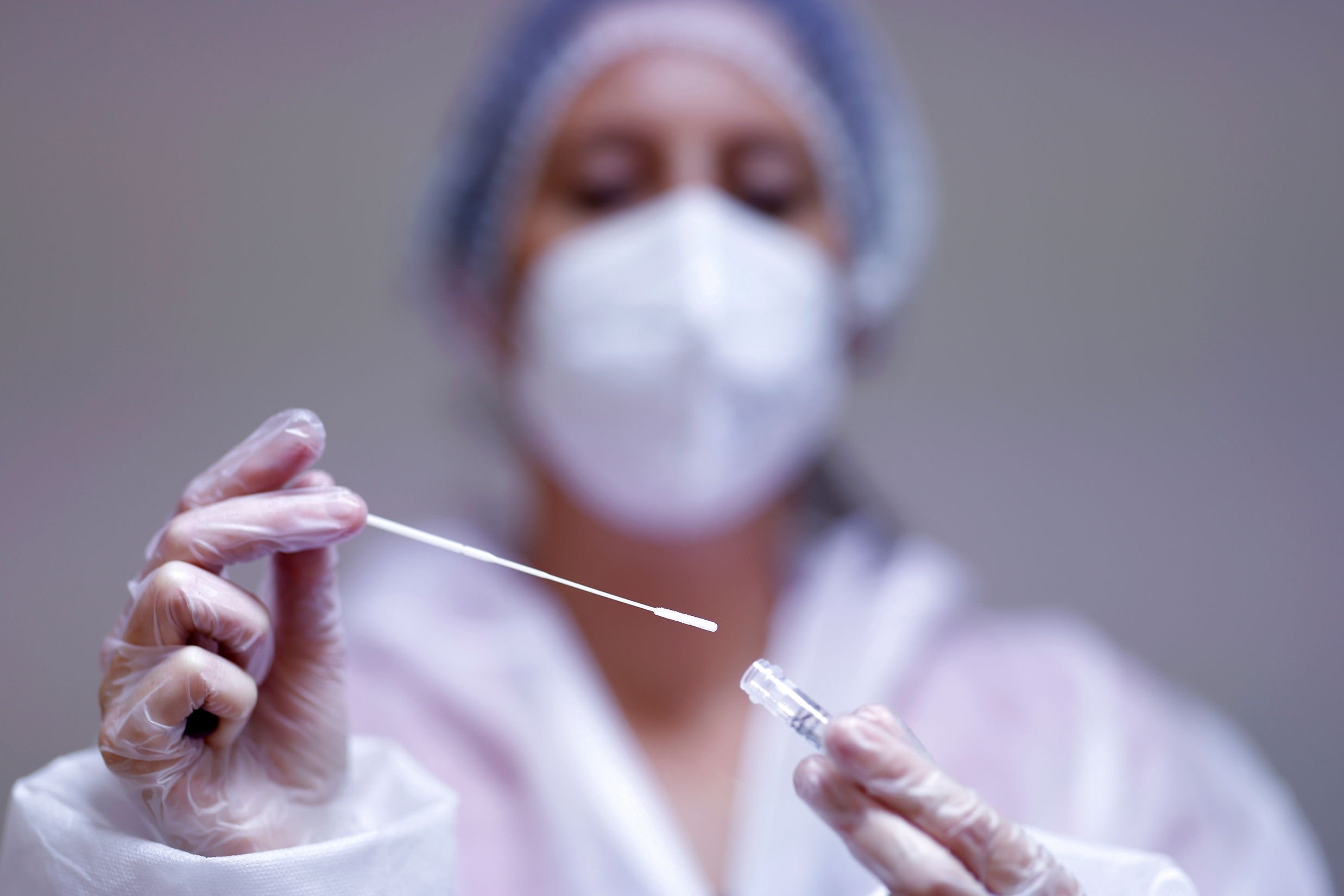 Der er ikke kapacitet til, at man kan få taget PCR-test, inden man tager hjem til familien til jul.