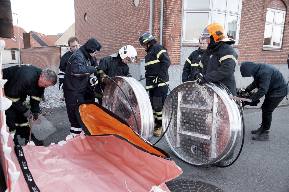 En stor bølge fra Østersøen er på vej mod det sydlige Danmark onsdag, hvor vandstanden kan stige voldsomt.