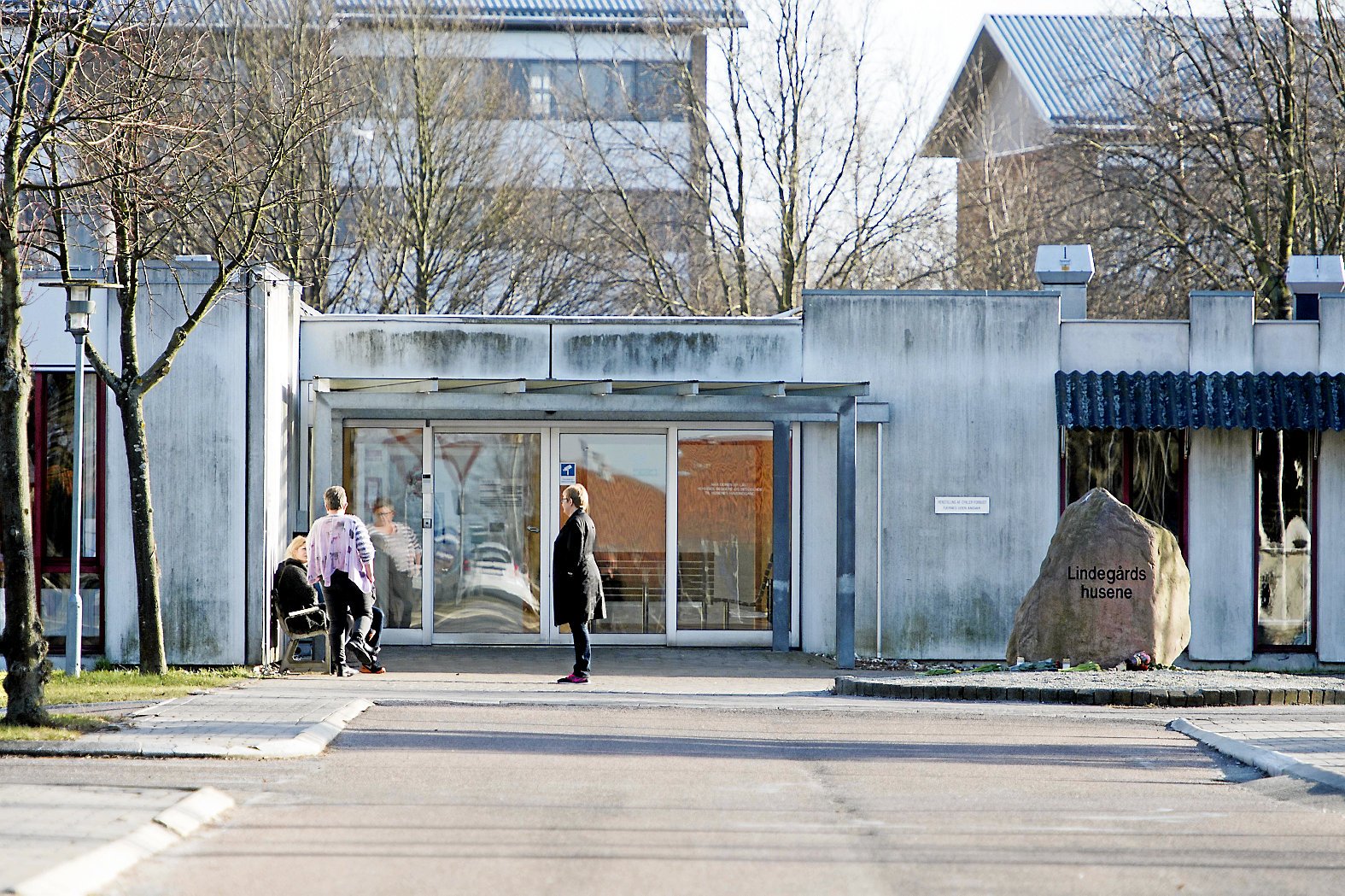 Personalet på det socialpsykiatriske bosted har strejket i godt en uge i protest mod utrygge arbejdsforhold.