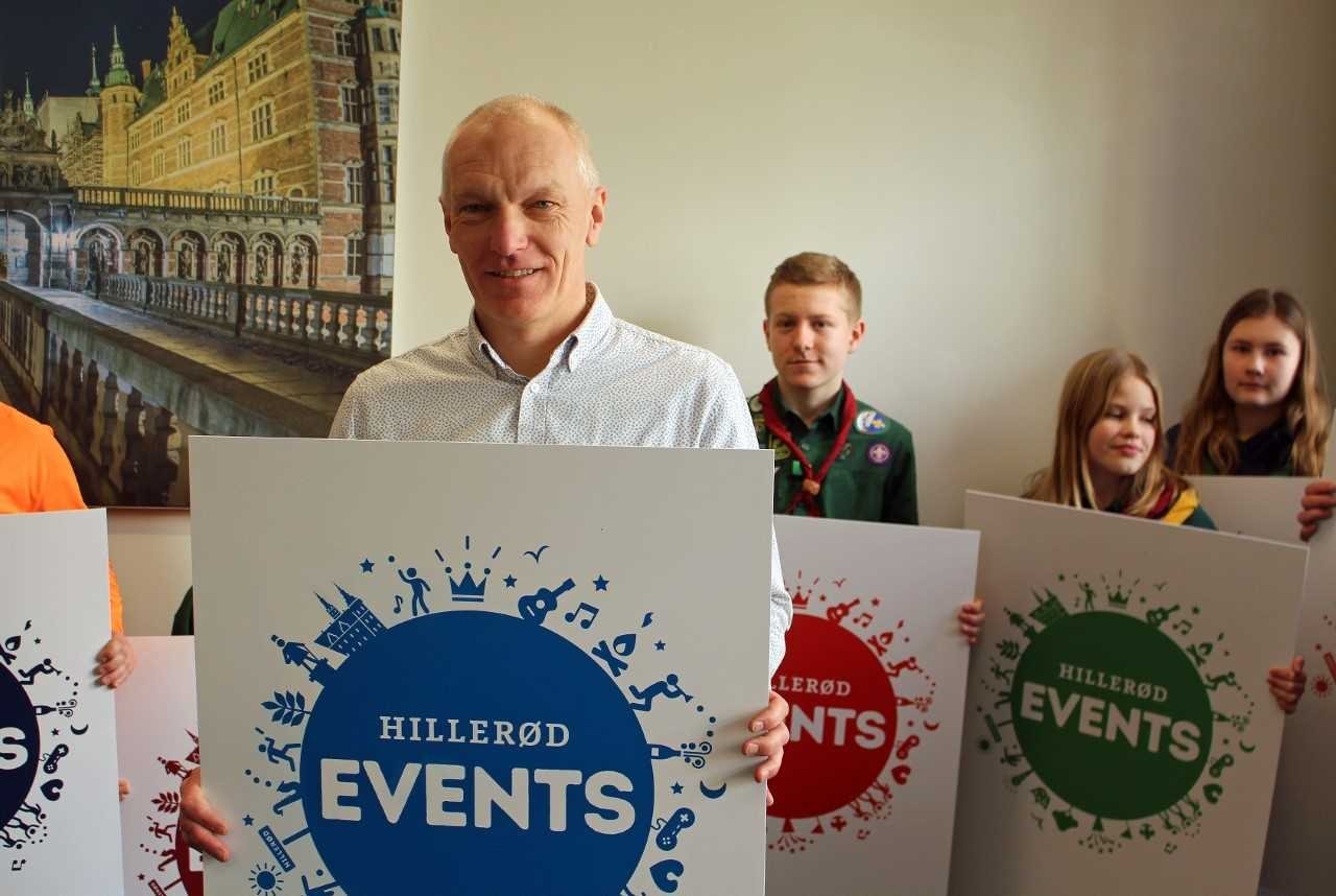 Per Christiansen tegnede det bedste logo til Hillerød Events. Det er både festligt og let genkendeligt