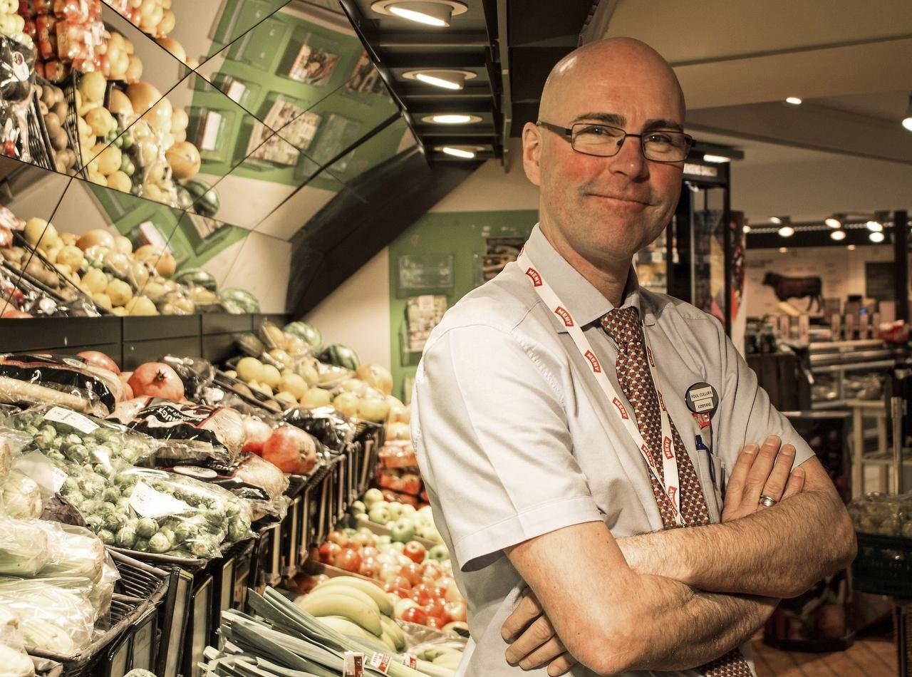 Arbejdslivet for Poul Cullura har de sidste 30 år bestået af lige dele restaurationsbranche og dagligvarebutik. Men fremover vil Menys nye købmand i Skibby være 100 procent engageret i dagligvarebutikken på Hovedgaden