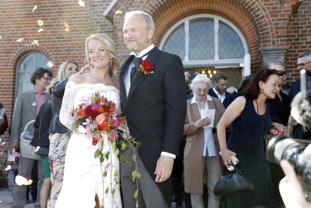 Nye Borgerliges formand, Pernille Vermund, blev lørdag gift med rigmanden Lars Tvede i Espergærde.