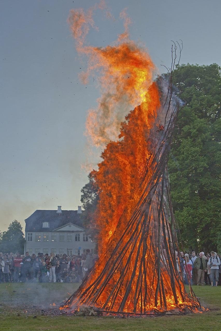 De aktuelle regeringsforhandlinger sætter en stopper for sankthansfesten