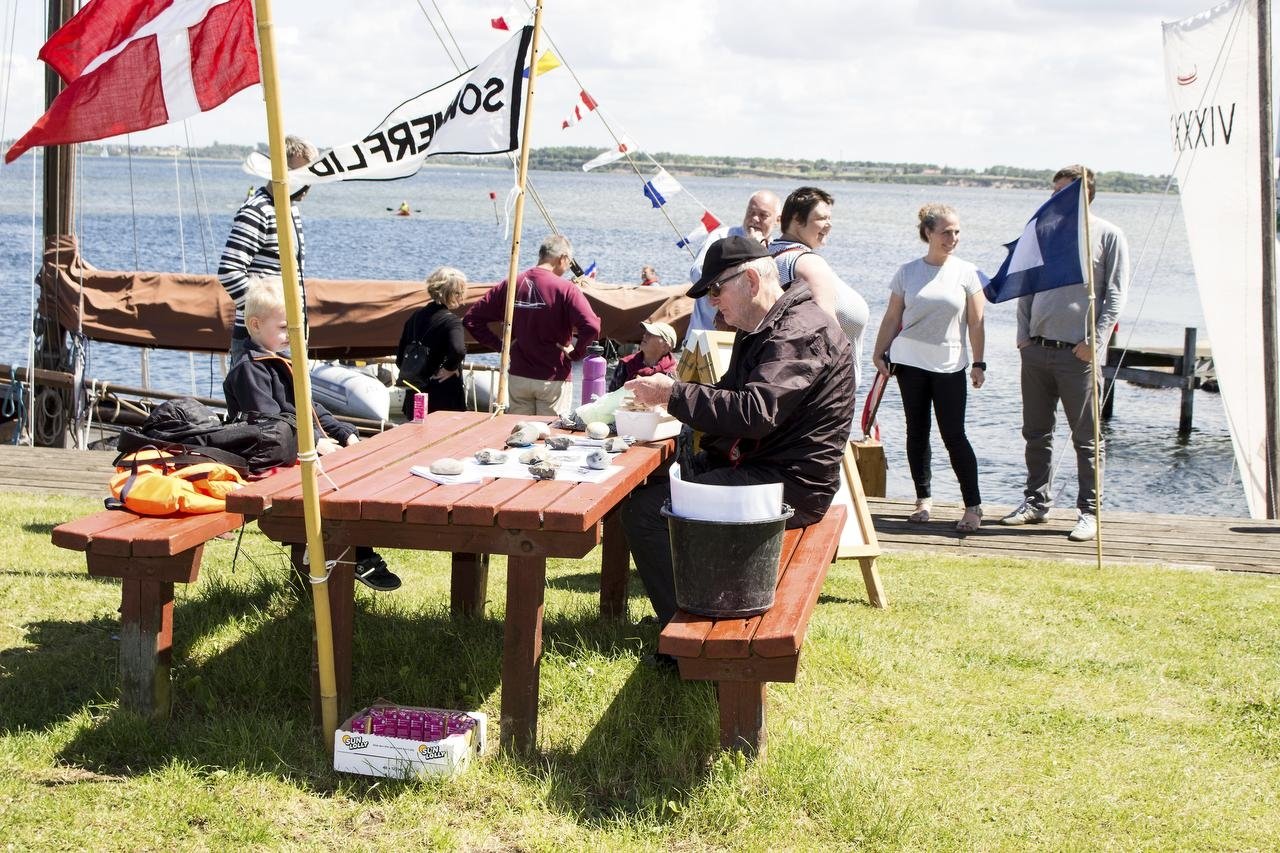 På Kignæs Havn kan dine drømme om vand og sejlads udleves, når alle sejl sættes den 25. maj
