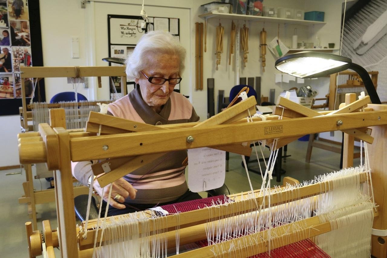 Plejehjemmet var ikke en tillokkende tanke for 93-årige Gudrun Winther. Men det ændrede sig, da hun flyttede ind. Nu nyder hun livet på Plejecentret Sjælsø, hvor der er plads til at give sig selv nye udfordringer