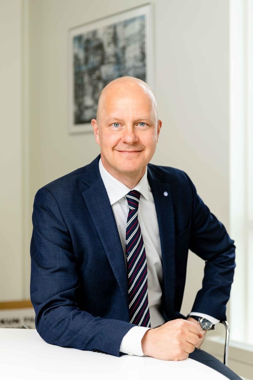 Lars Petersson afløser Henrik Andersen som CEO i Hempel