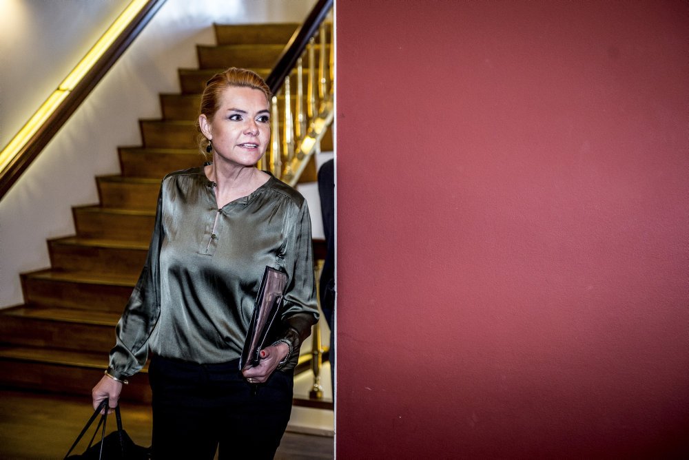 Tre år efter at loven blev indført, har politiet ikke konfiskeret ét eneste smykke. DF og S ønsker at stramme loven, der skabte heftig debat i 2016. SF er imod.