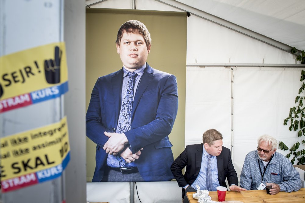Stram Kurs har fået sin hidtil bedste Voxmeter-måling siden valgudskrivelsen. Det til trods for flere kritiske historier om Rasmus Paludans fortid.