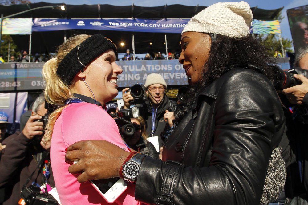 Kun tre kvindelige spillere har tjent flere penge på tennisturneringer end Caroline Wozniacki.