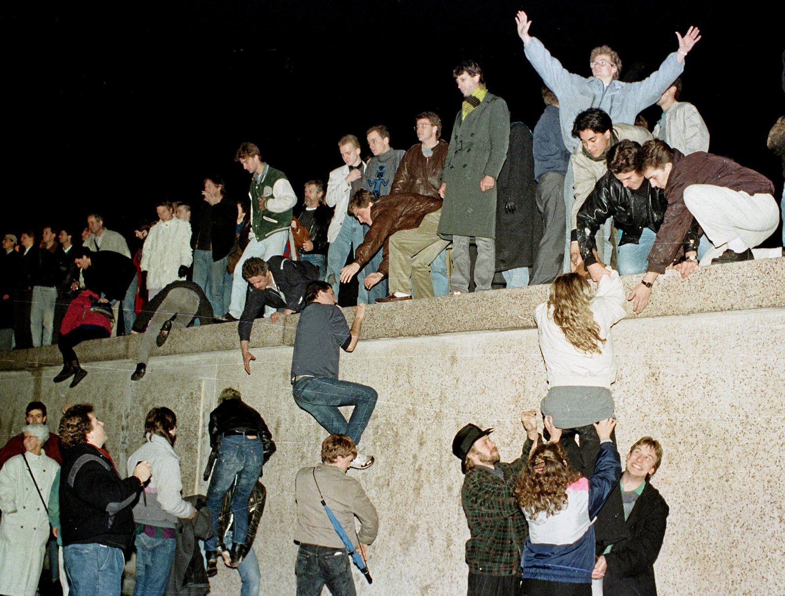 For 30 år siden faldt Berlinmuren. Den mur, som i 28 år havde adskilt tyskerne fra hinanden.