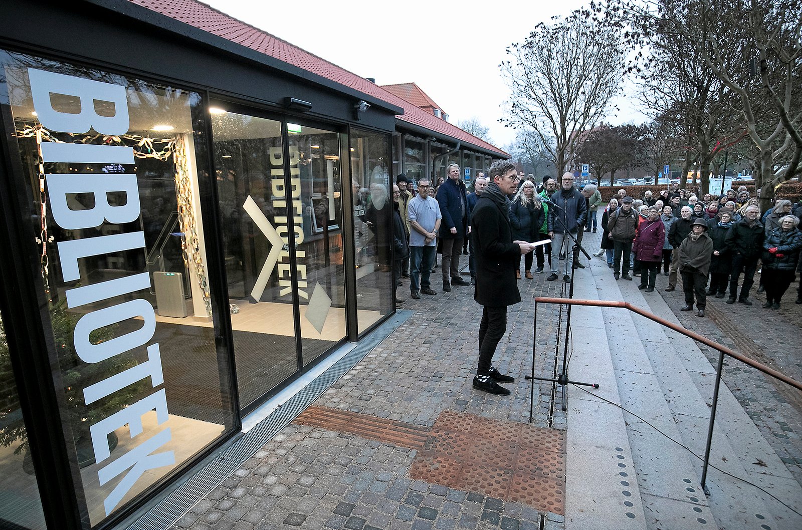 Biblioteks- og borgerservicechef Christian Lauersen ses her ved indvielsen af Roskilde Biblioteks nye hovedindgang i 2019.