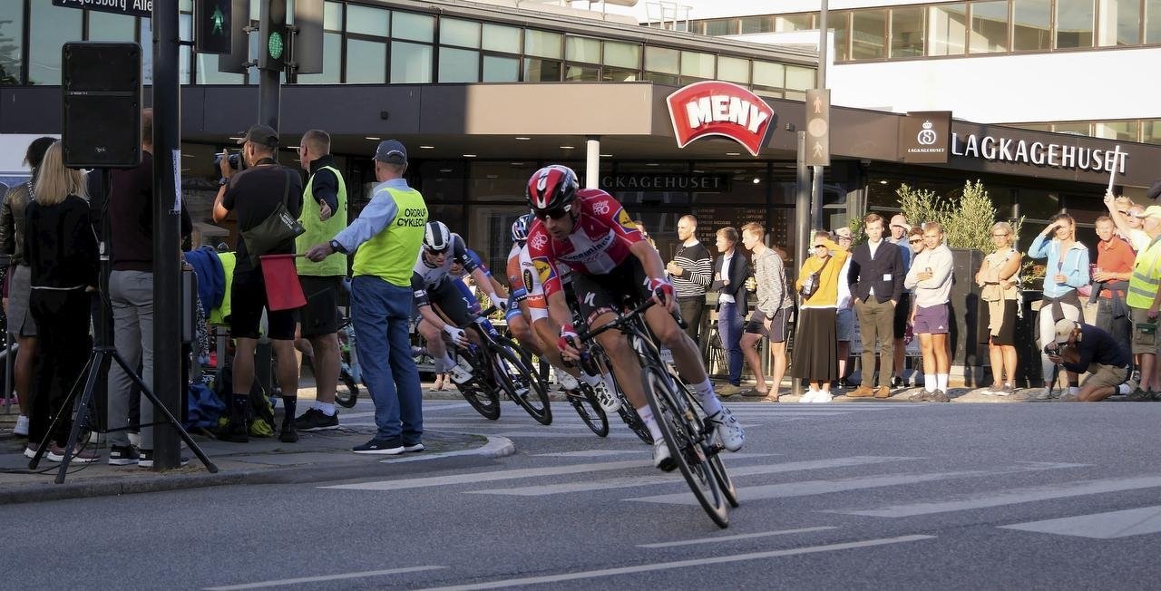 Jubilæumsløbet Tour de Charlottenlund, som første gang rullede over asfalten i 1989, blev mandag aften afviklet for 31. gang