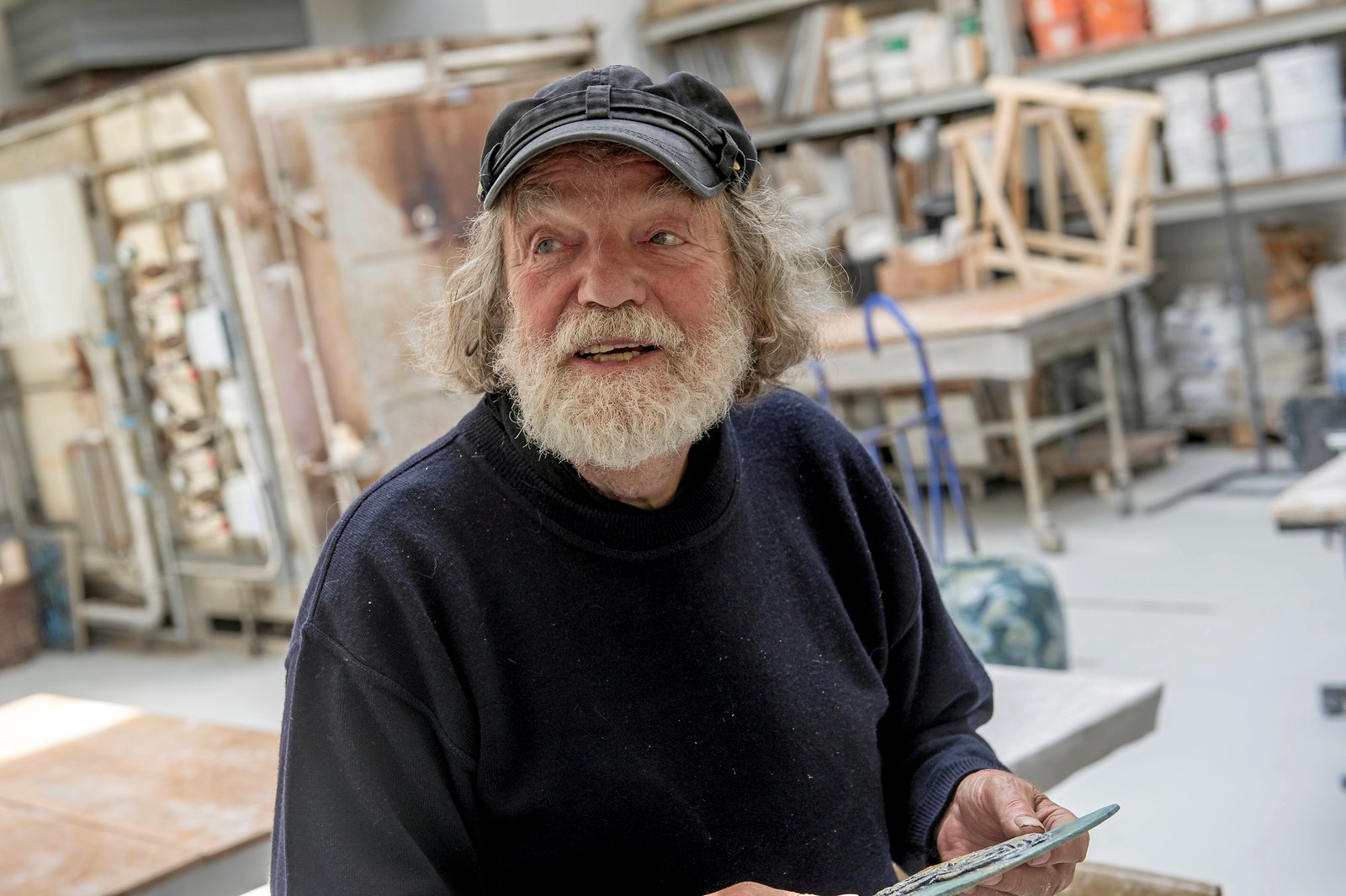 Tue Poulsen, anerkendt keramiker og designer fra Odsherred, er død, 86 år.