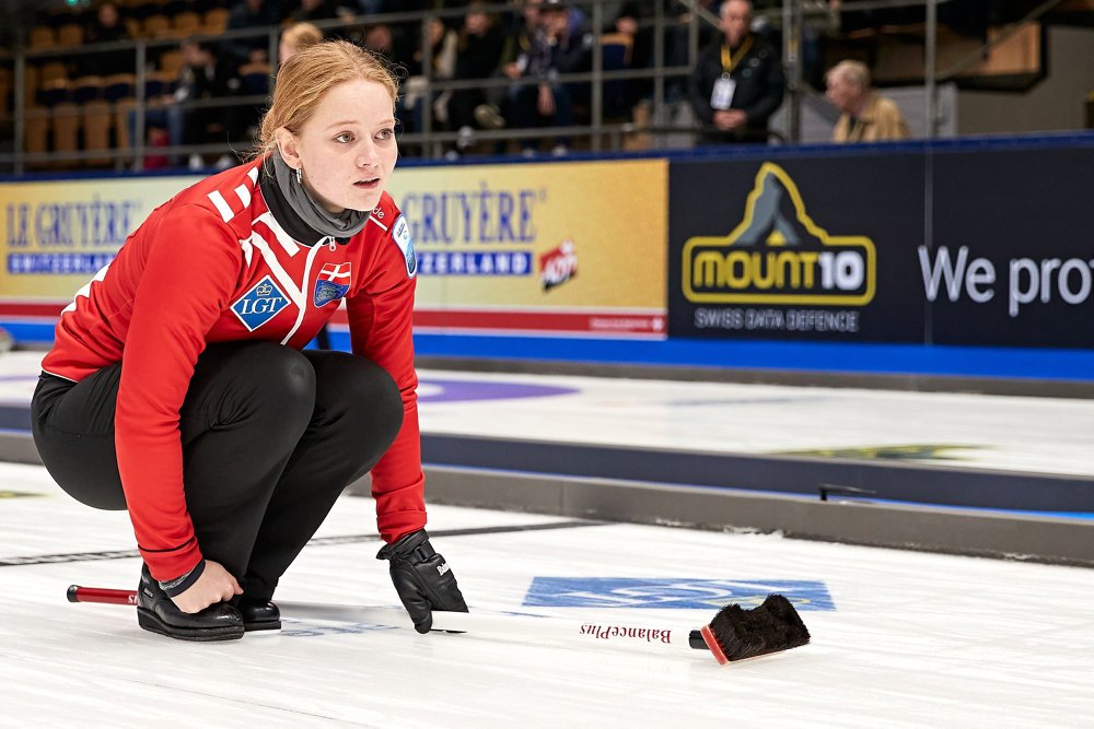 Det bliver ikke til semifinale for de danske curlingkvinder ved EM. Curlingherrerne har stadig en chance.
