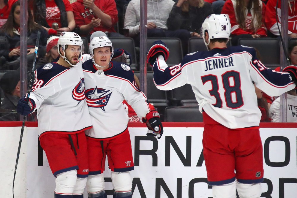 Hele tre danske NHL-spillere kom på pointtavlen i nattens runde i NHL, der gav fem danskersejre.