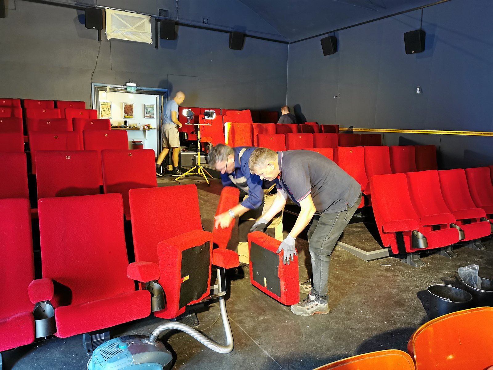 For første gang siden nedlukningen i marts er Borup Kino nu igen klar til at byde publikum indenfor til filmoplevelser i den gamle biografsal på Lindevej, som er blevet gennemrenoveret hen over sommeren.
