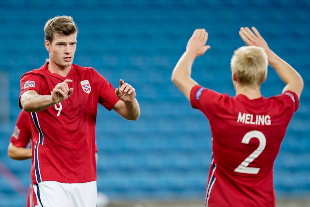 Alexander Sørloth og landstræner Lars Lagerbäck er havnet i konflikt, efter at Norge missede en plads ved EM.