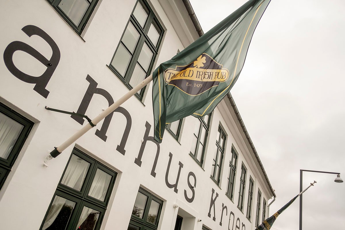 Den 3. september 2021 kunne The Old Irish Pub fejre første åbningsdag efter flere udskydelser. Nu har pubkæden med den gyldne firkløver valgt at droppe konceptet og gå i en anden retning.