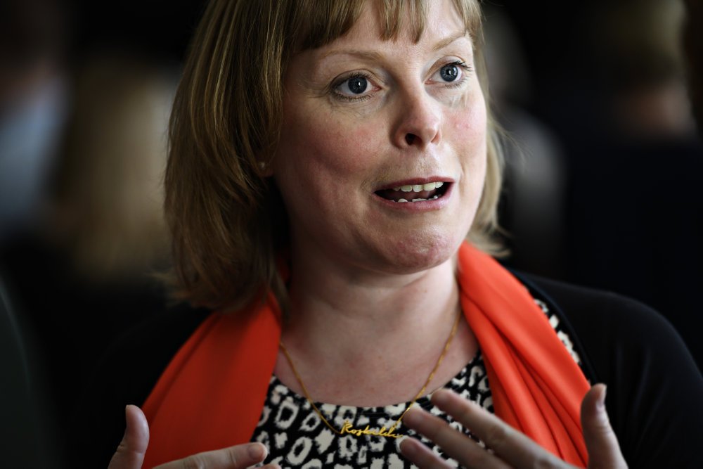 Vejen til borgmesterposten i Roskilde er banet for Tomas Breddam, der skal afløse kulturminister Joy Mogensen.