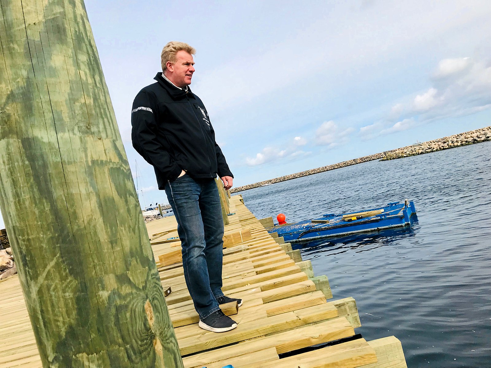 Havnemester Kenneth Højlund ærgrer sig over, at havnebadet igen er ramt af forhøjet bakterieniveau. Arkivfoto
