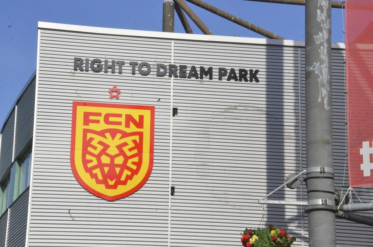 Der er langt imellem de begejstrede kommentarer fra FC Nordsjællands fans, når det gælder det nye logo. Flere mener, det ligner noget fra Transformers eller det tidligere Sovjetunionen