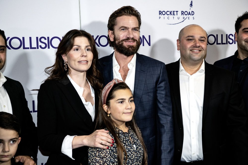 Filmen "Kollision" er for klichéfuld, for patosfyldt og bare alt for meget af det gode, mener flere anmeldere.