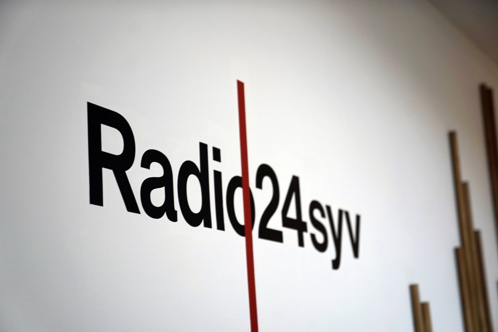 Radio24syv undrer sig over Radio- og tv-nævnets vurdering af radio Louds budget og ledelseskompetencer.