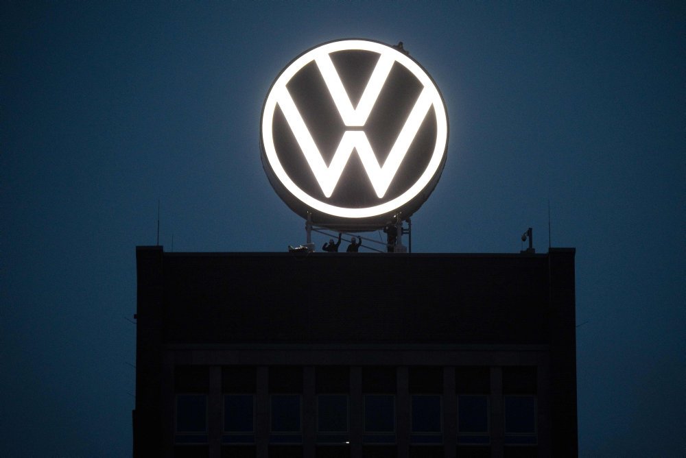 Nuværende og tidligere topfolk fra Volkswagen anklages for manipulation under den såkaldte dieselgate-sag.