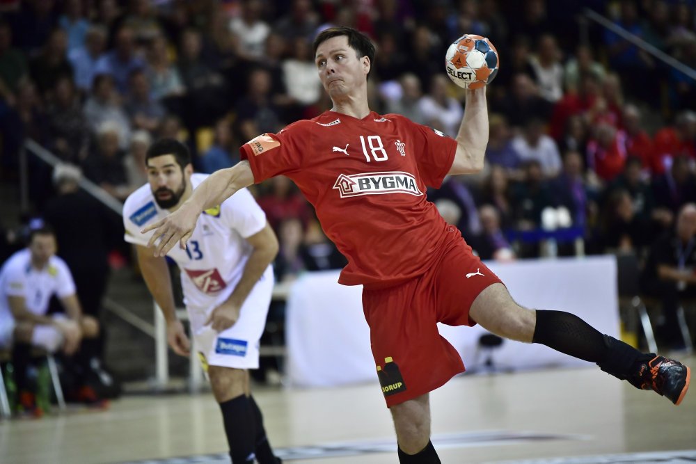 Danmark tabte torsdag med 27-31 til Frankrig ved Golden League og skal møde Norge i kampen om tredjepladsen.