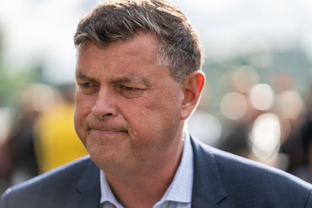 Øremærket barsel skal være med til at undgå, at kvinder sakker bagud i forhold til mænd, mener Djøf Offentlig.