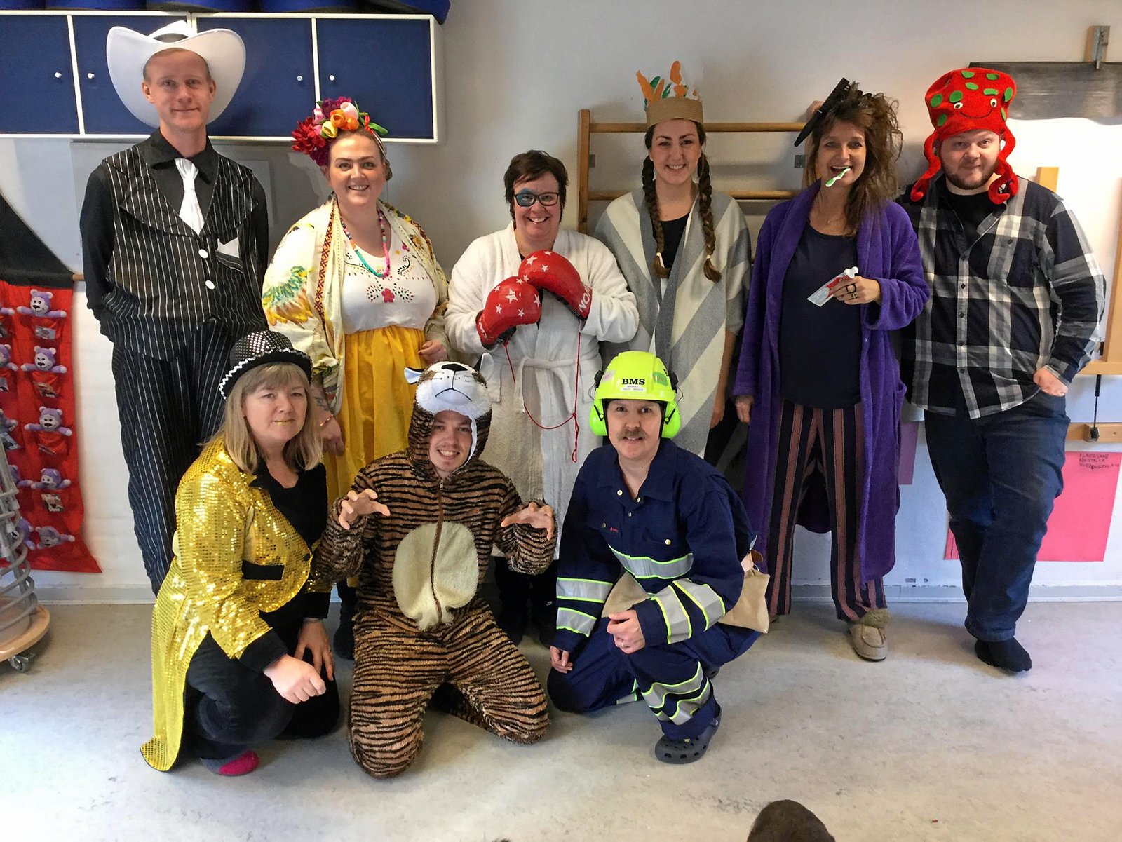 Pædagogerne i Birkebo Børnehave og Vuggestue har optaget en sang på video, som børnene kan se hjemme i stuerne.