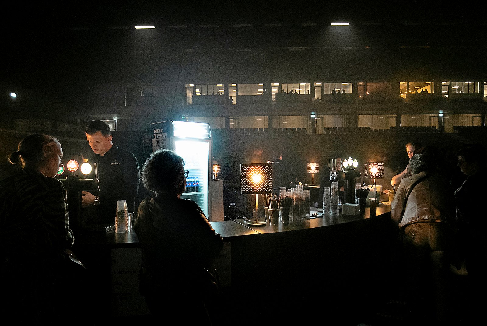 Hillerød Kommune har standset julefrokosterne i Royal Stage, men nu ser Ankestyrelsen alligevel nærmere på aktiviteterne i den kommunalt støttede arena.