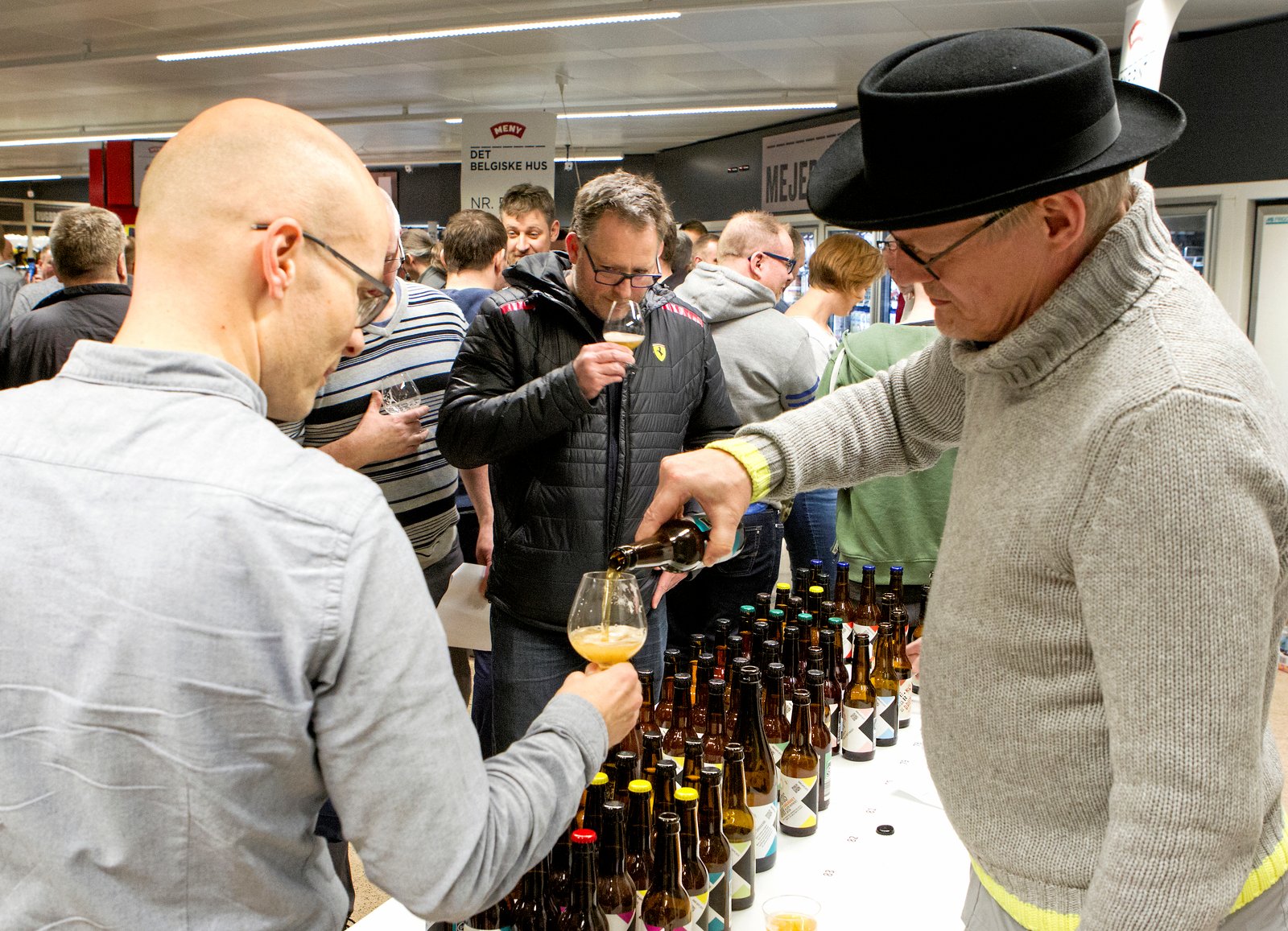 13 af Wikas ølleverandører vil være til stede for at udskænke smagsprøver på deres sortiment ved årets ølsmagning.