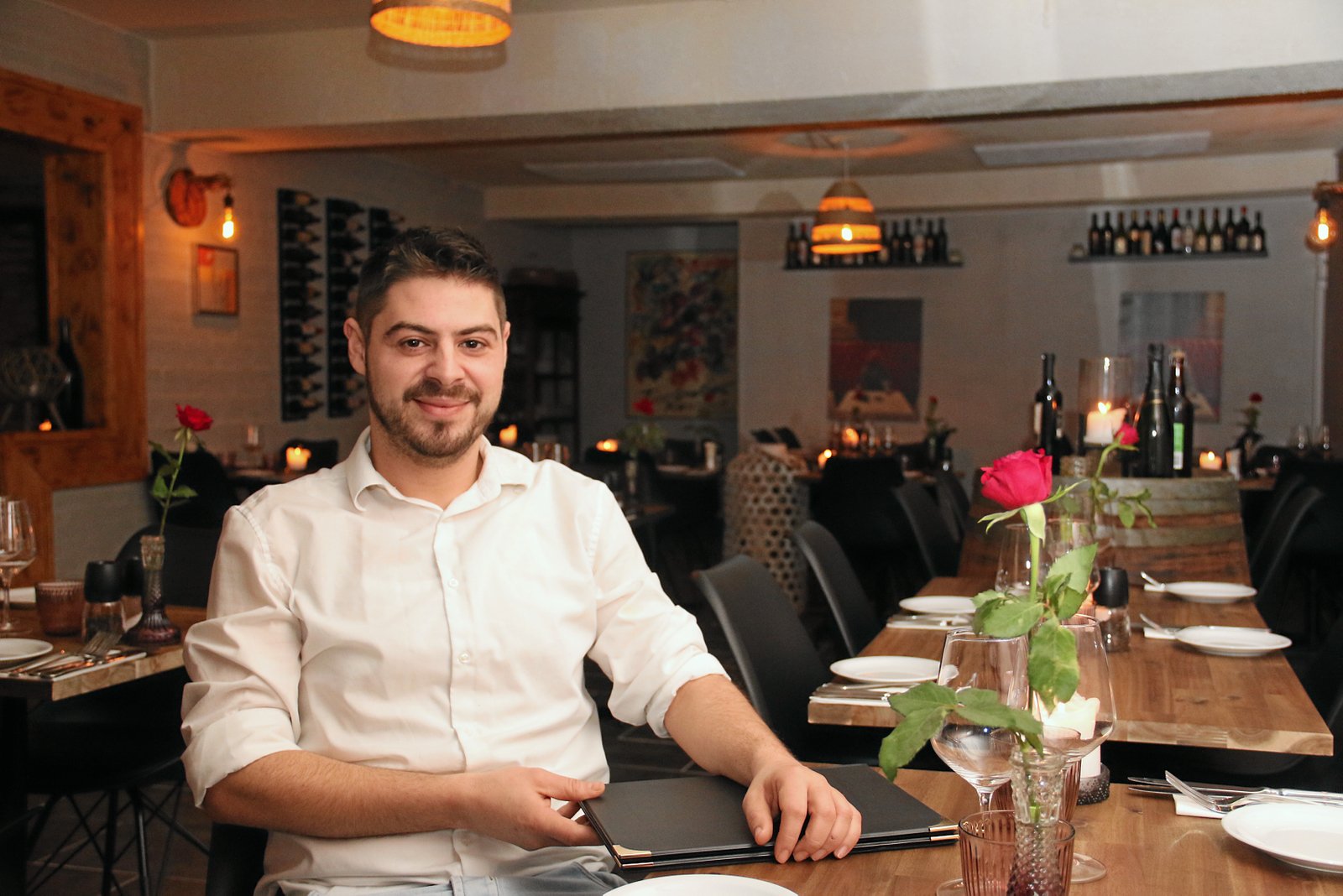 Birkerød Hovedgade 27 har undergået en slående forvandling. I begyndelsen af februar kunne Luci Ramadani invitere de første gæster indenfor i byens nye restaurant "Gastro 27"