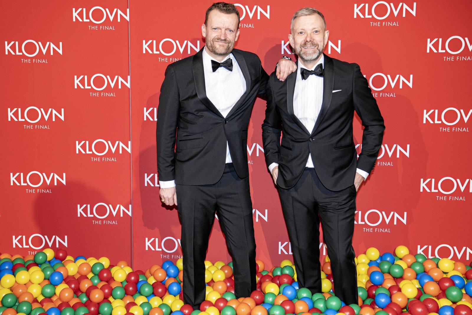 Der er langt fra enighed blandt anmelderne om, hvorvidt der er noget at grine af i "Klovn The Final".