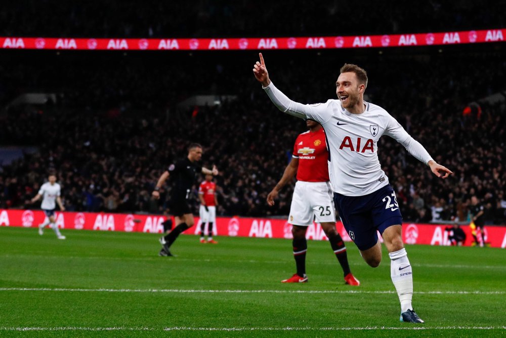 Sky er den store vinder i ny tv-aftale, der også betyder, at Premier League byder på en aftenkamp om lørdagen.